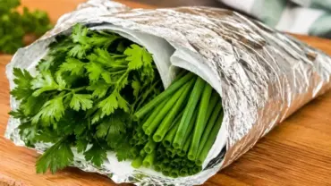 Cheiro-verde: truque simples ajuda a conservar por mais tempo