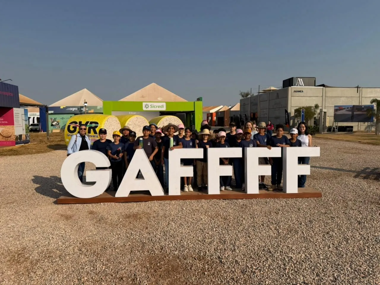 Estudantes visitam feira do GAFFFF Sorriso e conhecem na prática o ciclo da produção agrícola