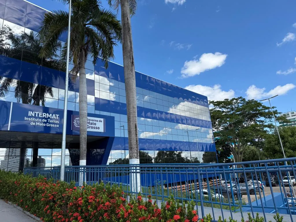 Processo seletivo do Intermat abre vagas para bacharéis em Direito com salário de R$ 10,4 mil
