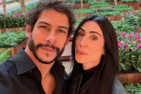 Michelle Barros confirma separação de Shia