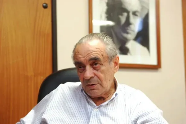 Jornalista Carlos Bastos morre aos 91 anos