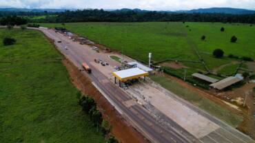 AUMENTO: Tarifas de pedágio da BR-163/MT/PA sobem, nesta segunda-feira (20). Foto: Divulgação/Via Brasil BR-163
