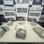 Tráfico de drogas em Cáceres: PM fecha “boca de fumo”, prende homem e apreende adolescentes de facção
