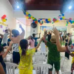 Pontes de afeto: encontro em Cuiabá reúne 600 crianças e idosos em resgate da cultura popular