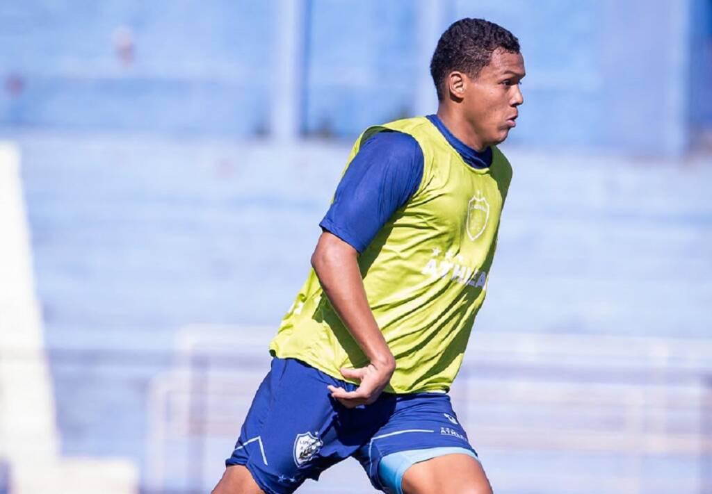 Londrina x CRB: onde assistir e escalações para duelo importante pela Série B. Imagem: Rafael Martins/Londrina EC.