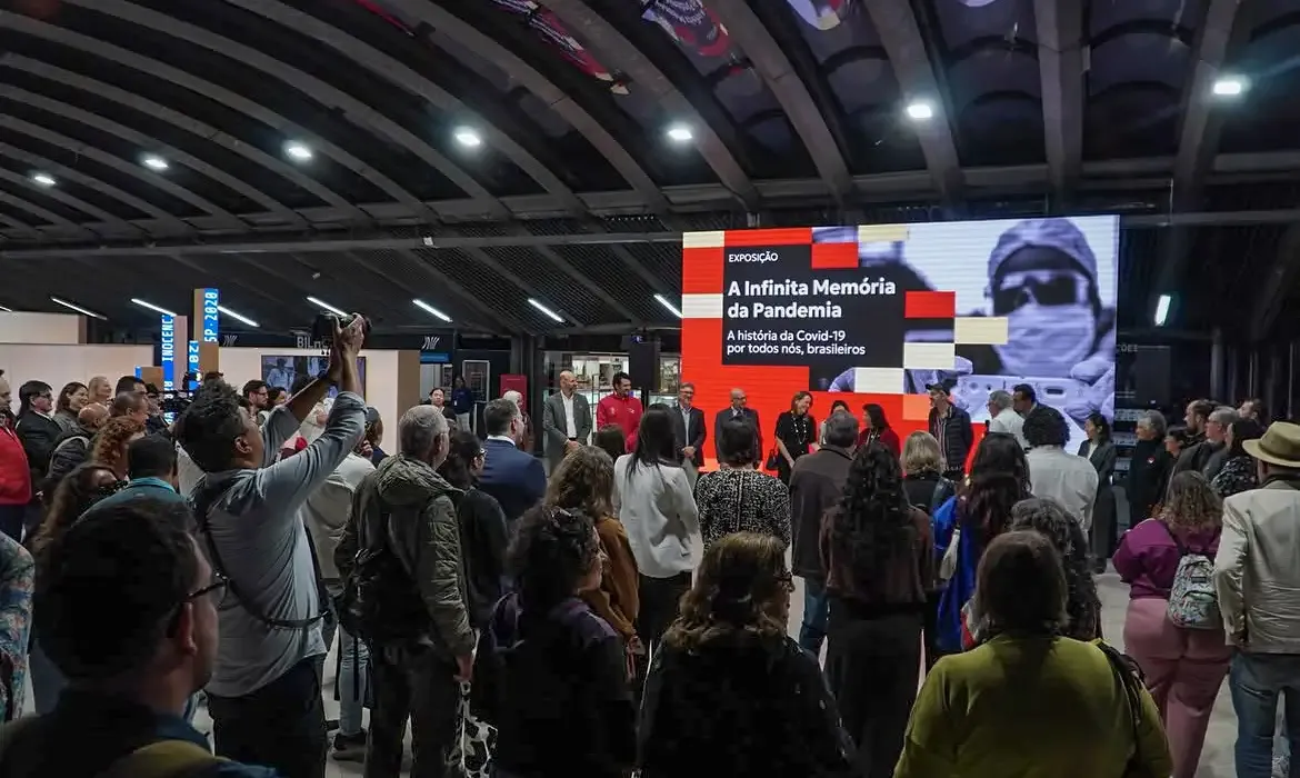 Exposição destaca memórias da pandemia em mostra gratuita em São Paulo
