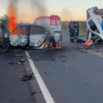 Grave acidente deixa quatro mortos em Rosário Oeste; um dos carros pegou fogo