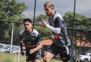Athletic-MG x Operário-PR: onde assistir ao vivo, horário e prováveis escalações pela Série B. Imagem: Divulgação Athletic