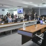 Minerais críticos têm votação adiada no Senado