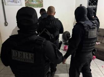 Policiais da DERF