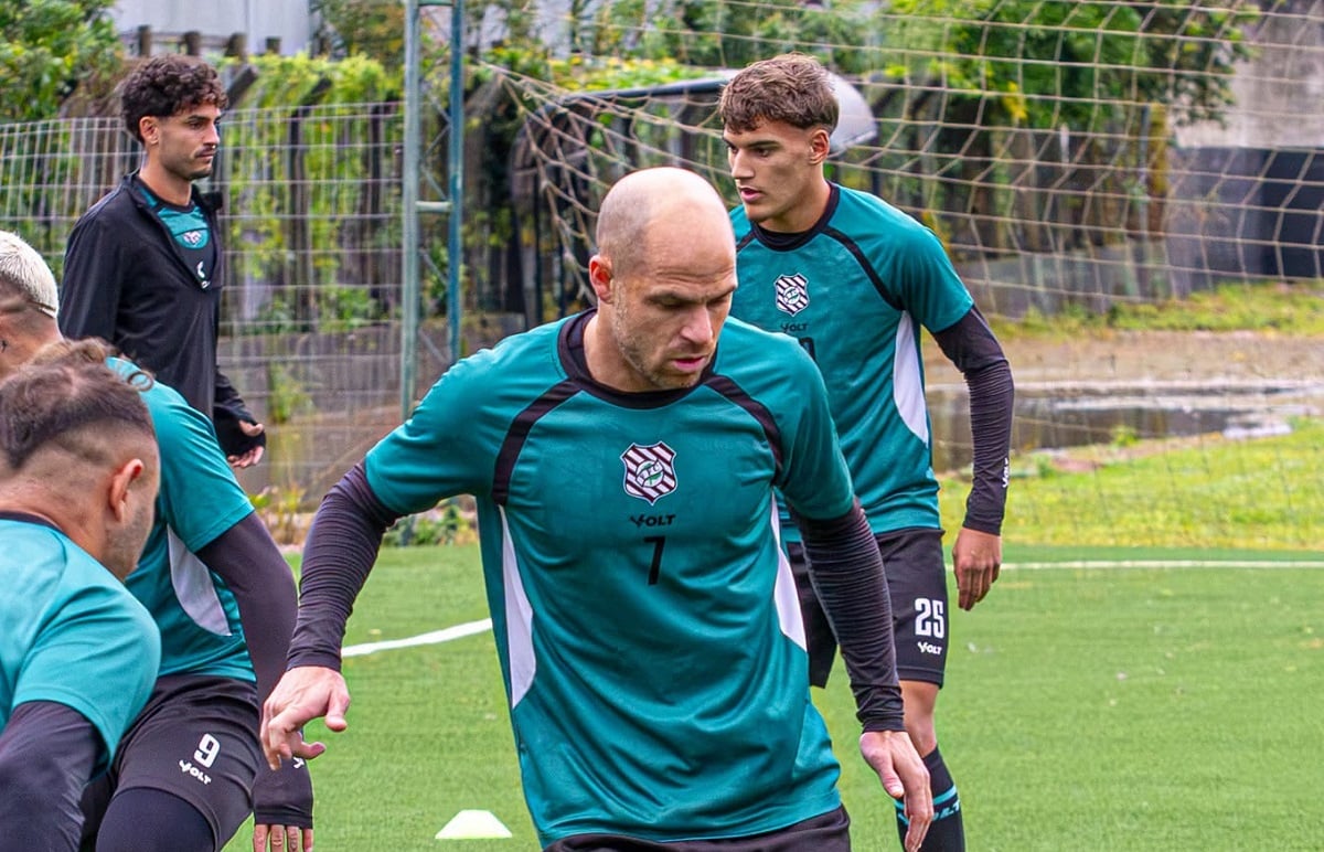 Brusque x Figueirense: onde assistir ao vivo, horário e prováveis escalações do clássico pela Série C. Imagem: Eduardo Pauli/FFC Brusque x Figueirense: onde assistir ao vivo, horário e prováveis escalações do clássico pela Série C. Imagem: Eduardo Pauli/FFC