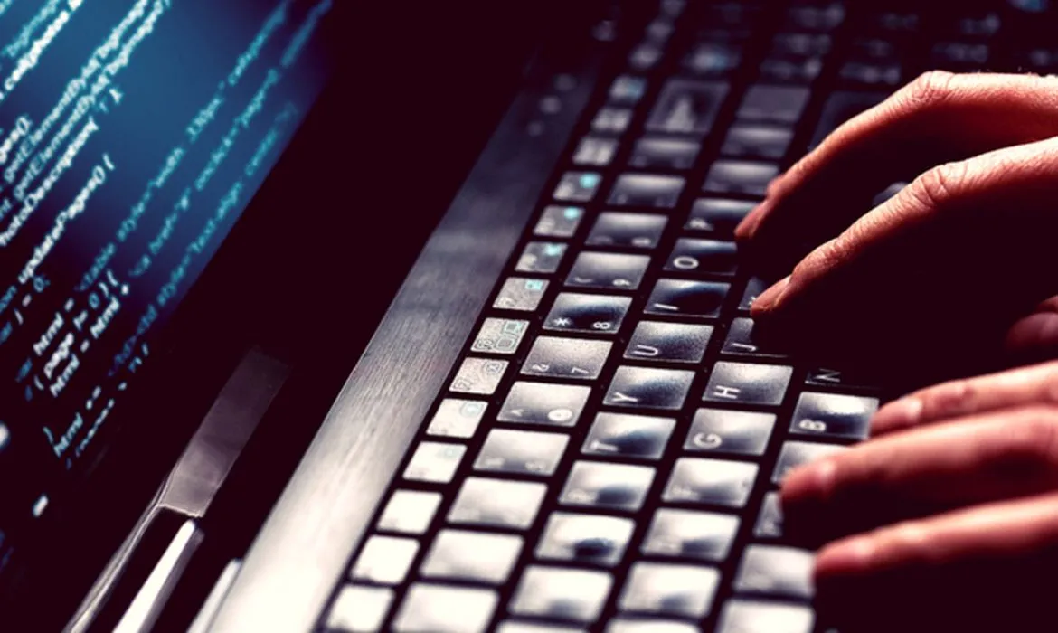 Desenrola registra mais de 500 anúncios falsos usados em golpes nas redes sociais