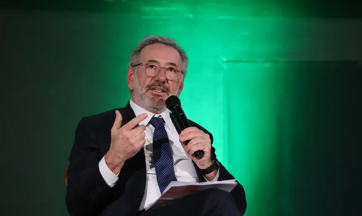 Brasil confirma nova rodada de negociação sobre tarifas com EUA e acelera diálogo antes de 15 de julho