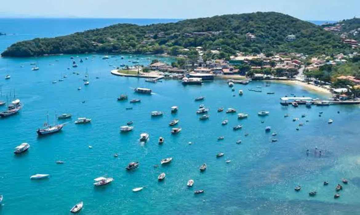Corrupção é investigada em autorizações de festas em barcos em Búzios