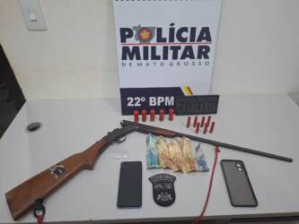 Espingarda e munições apreendidas em Peixoto