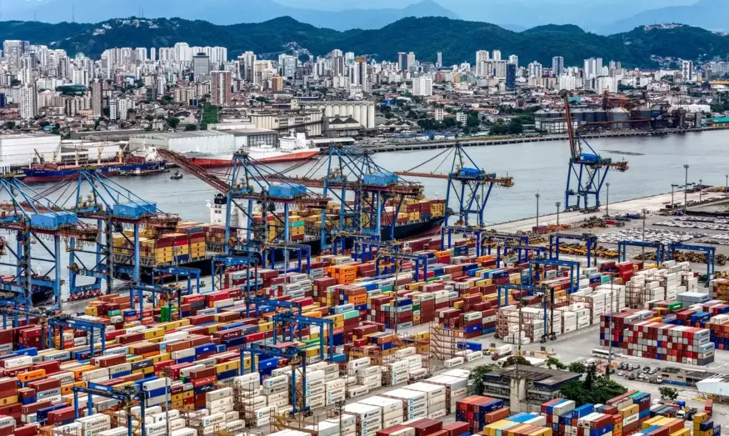 Brasil mantém negociação com os EUA e deixa etanol fora do acordo