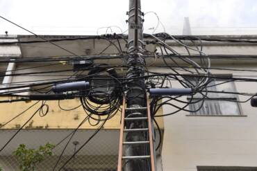 Furto de energia em Mato Grosso - um "gato" de energia a cada 15 minutos; Várzea Grande lidera ranking de fraudes