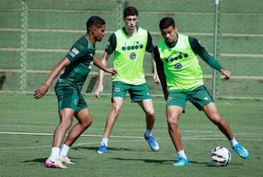 Goiás x Ceará: onde assistir ao vivo, horário e prováveis escalações pela Série B. Imagem: Divulgação Goiás