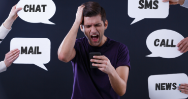 Nem sempre o silêncio é desinteresse. Entenda como os traços de personalidade de cada signo influenciam a forma como as pessoas lidam com mensagens e conversas digitais.
