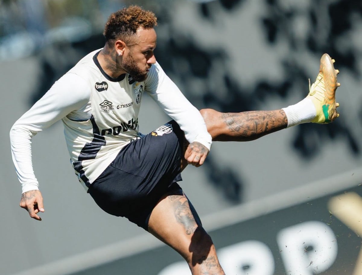 Santos x Chapecoense: onde assistir ao vivo, horário e prováveis escalações do duelo decisivo