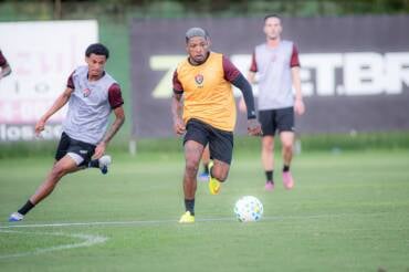 Vitória x Vasco: onde assistir ao vivo e tudo sobre o duelo pelo Brasileirão. Imagem: Victor Ferreira/EC Vitória