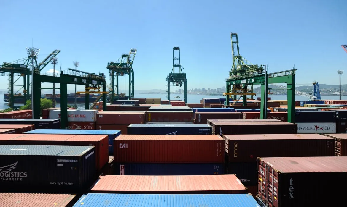 Tarifaço: Brasil e EUA marcam reunião para negociar