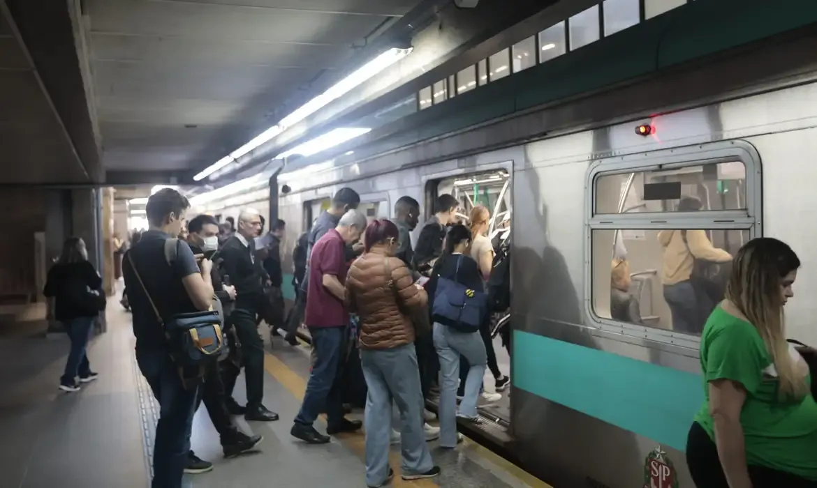 Greve termina nas linhas de trens da CPTM em São Paulo