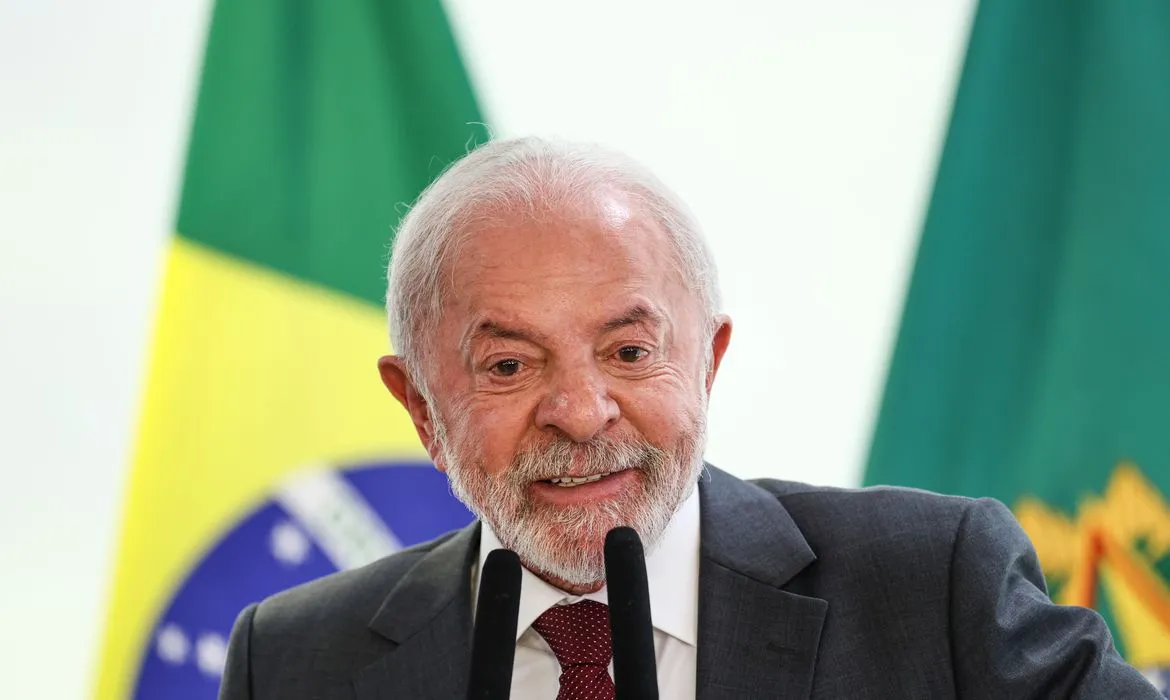 Lula adia agrément de embaixador dos EUA para depois das eleições