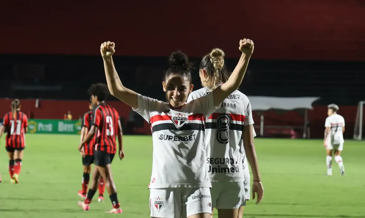 São Paulo assume a liderança do Brasileirão Feminino após vencer o Vitória