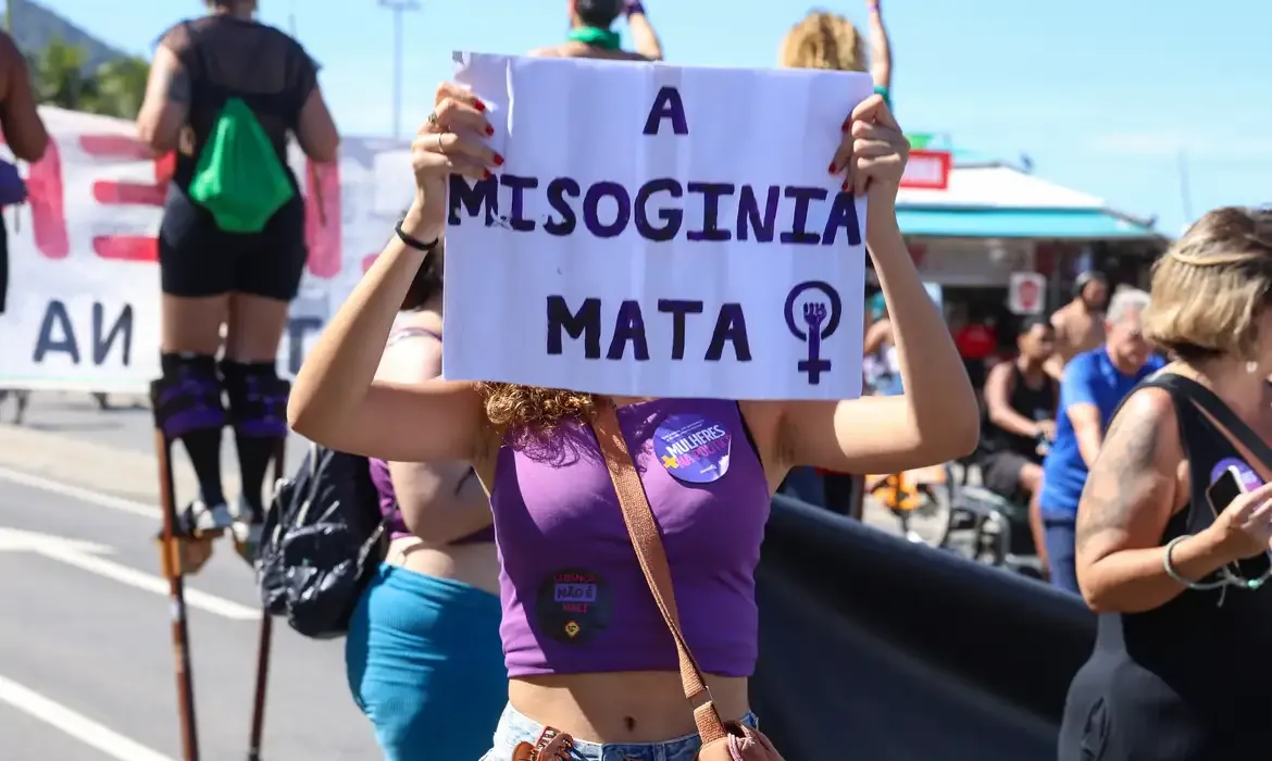 Violência atinge vereadoras dentro das próprias câmaras