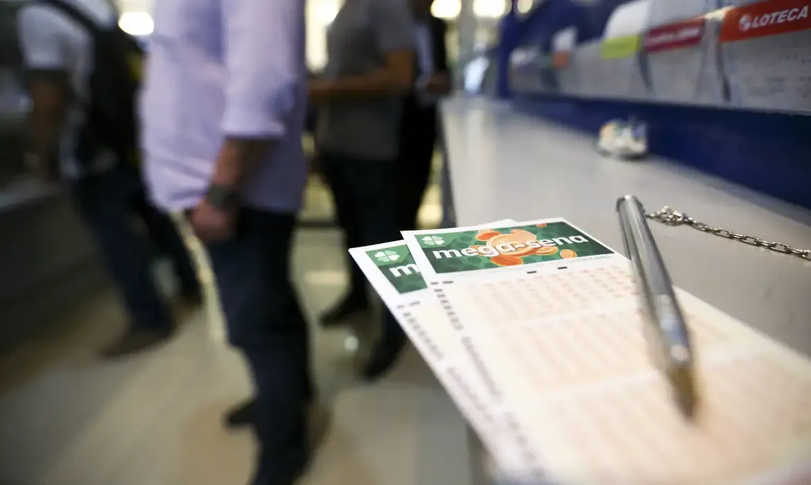 Mega-Sena acumula e prêmio chega a R$ 50 milhões