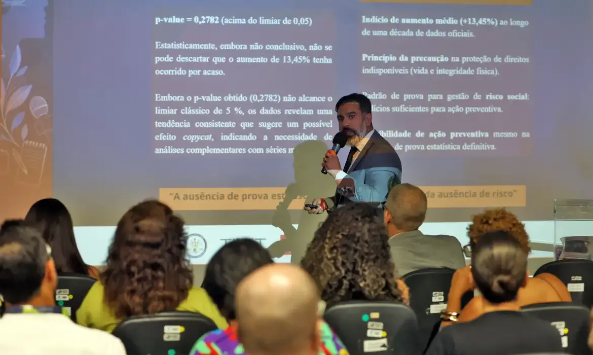 Feminicídio ganha foco em capacitação da EBC