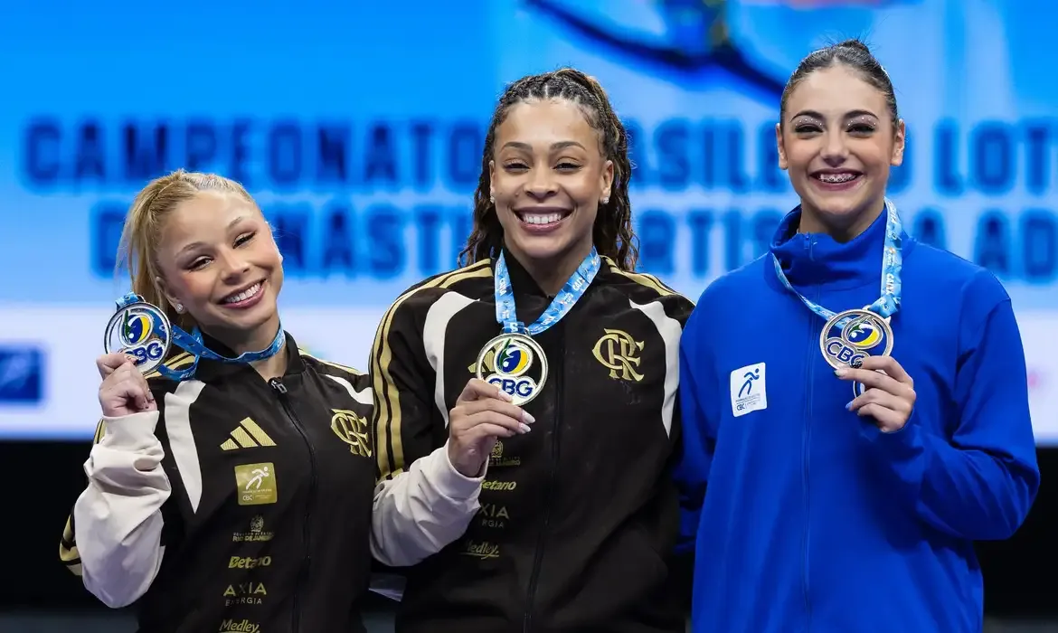Ginástica brasileira tem Lorrane e Caio como campeões