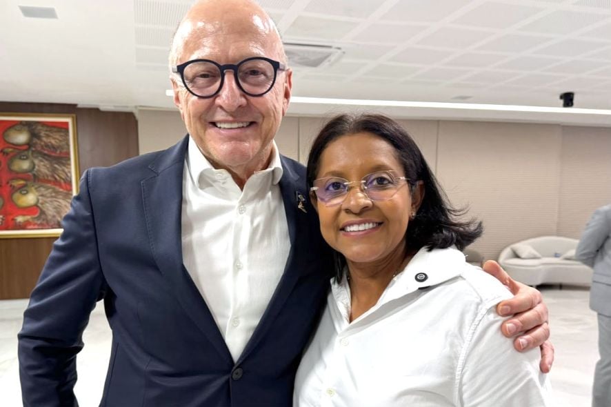 Gisela Simona é oficializada como vice de Otaviano Pivetta após saída de Fábio Garcia