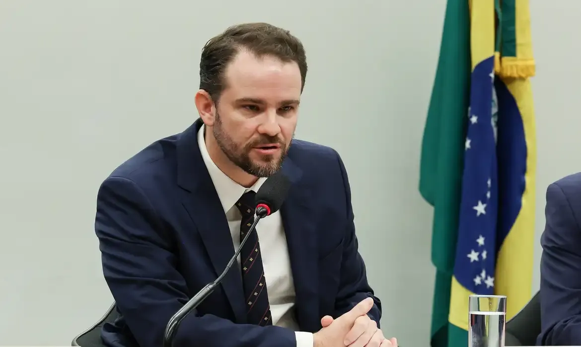 Fazenda autoriza empréstimos de R$ 12,9 bilhões