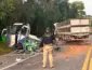 Acidente entre micro-ônibus e carreta deixa 23 mortos e cinco feridos no Paraná