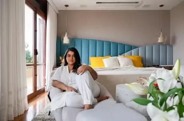Preta Gil viveu romances simultâneos, revela atriz