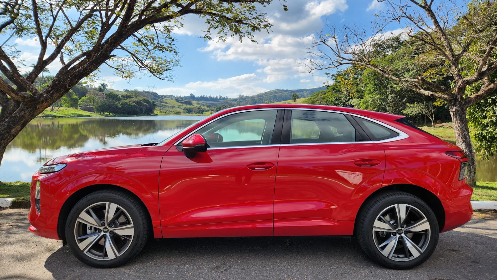 Audi Q3 Sportback une desempenho e tecnologia no segmento premium   Sérgio Dias (14)