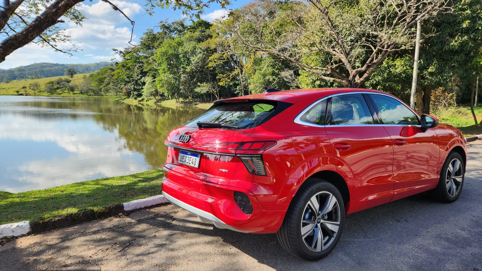 Audi Q3 Sportback une desempenho e tecnologia no segmento premium   Sérgio Dias (23)