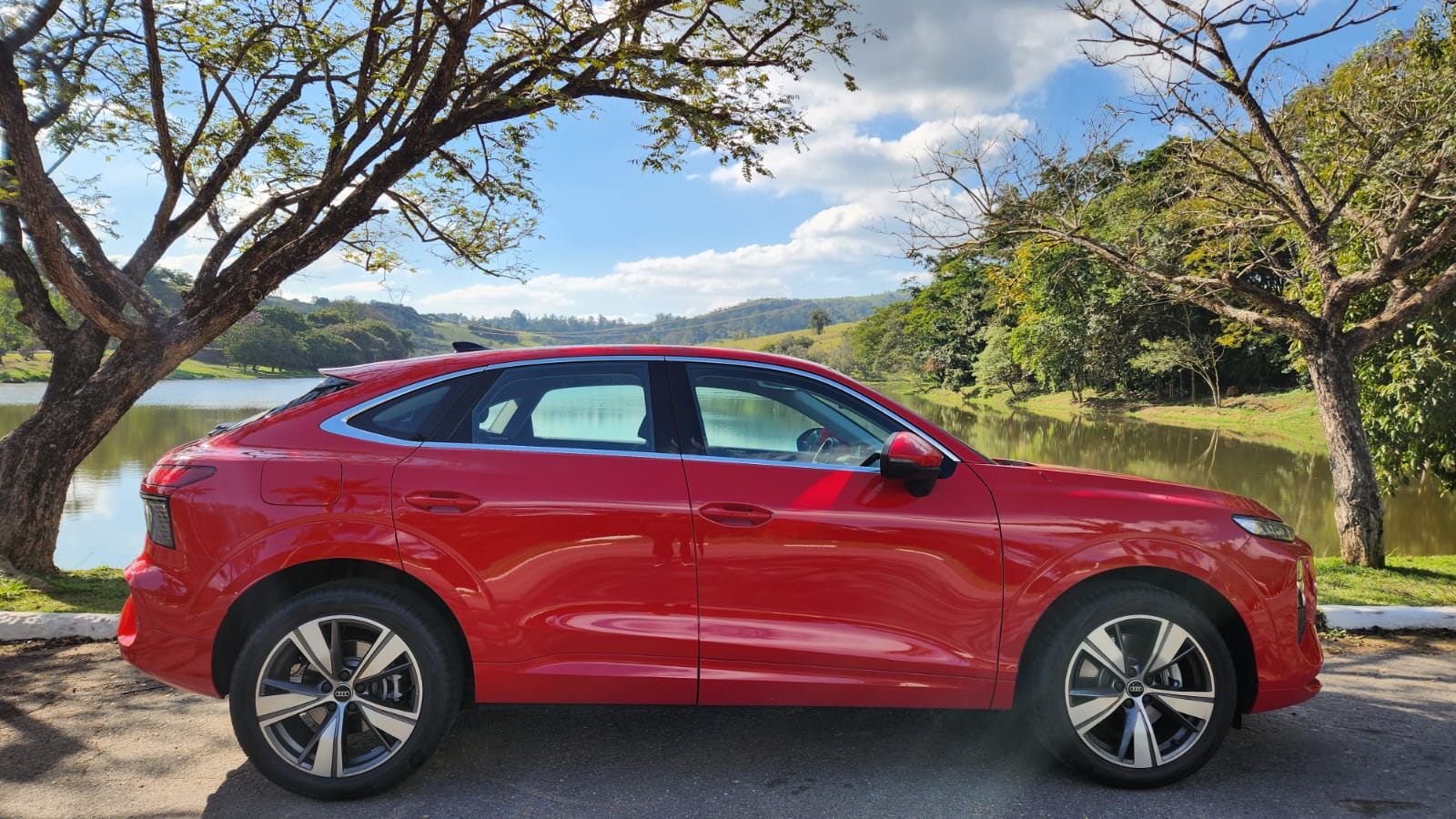 Audi Q3 Sportback une desempenho e tecnologia no segmento premium   Sérgio Dias (25)