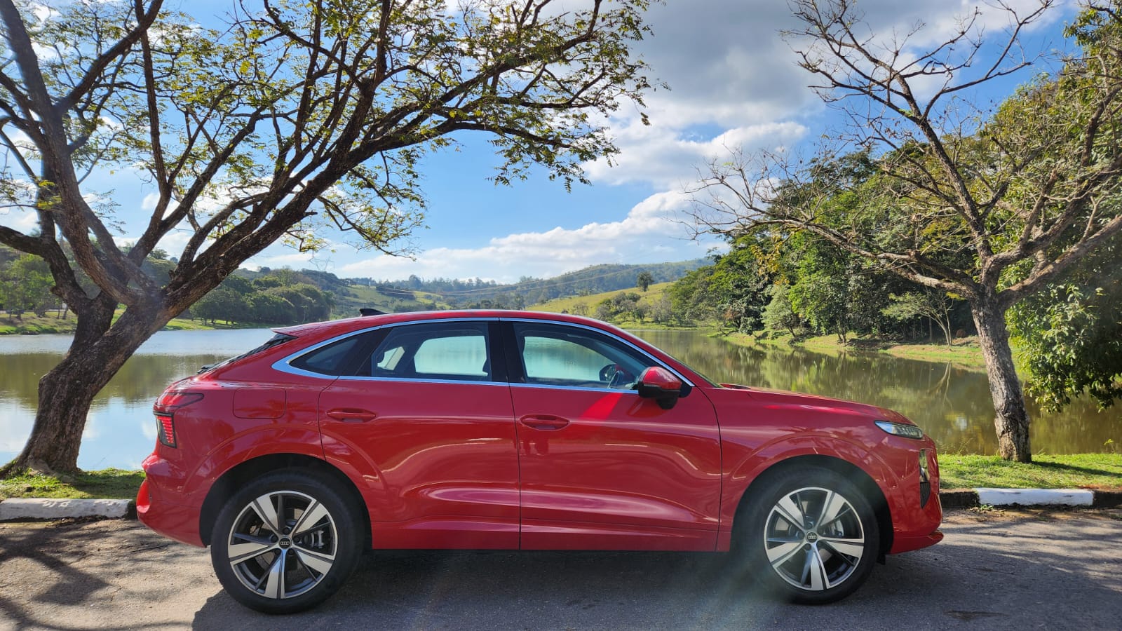 Audi Q3 Sportback une desempenho e tecnologia no segmento premium   Sérgio Dias (26)