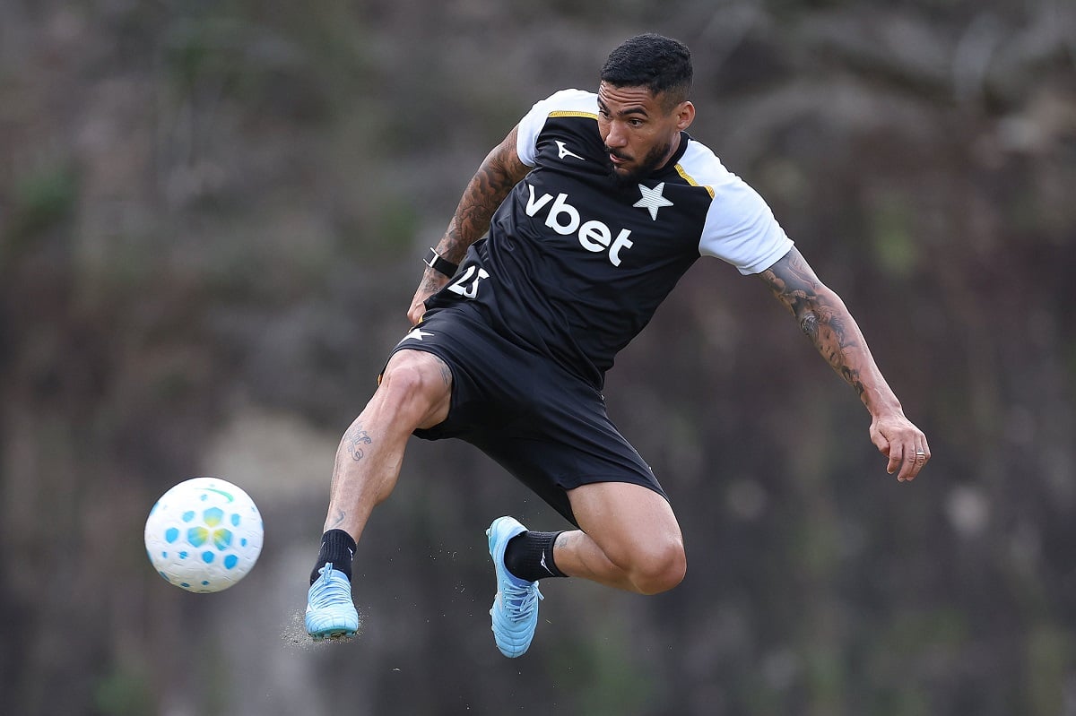 Botafogo x Athletico-PR: onde assistir, horário e escalações