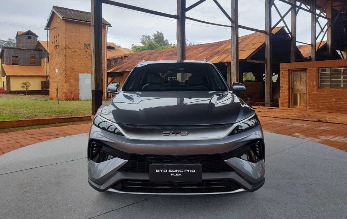 BYD Song Pro Flex une tecnologia híbrida e combustível renovável Mateus Dias (17)