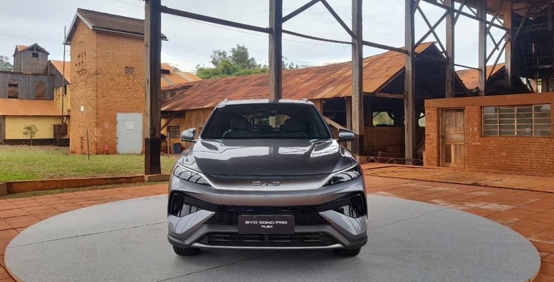 BYD Song Pro Flex une tecnologia híbrida e combustível renovável Mateus Dias (18)