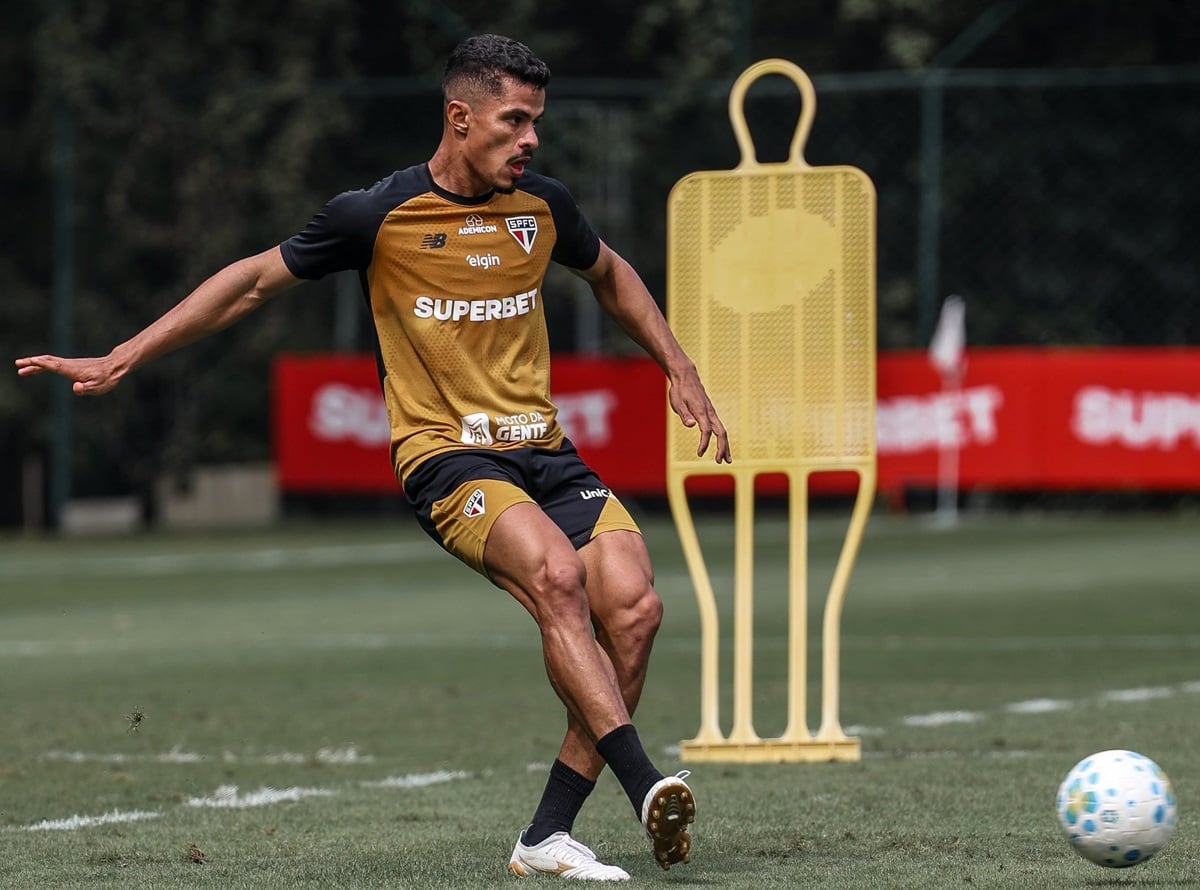 São Paulo x RB Bragantino: onde assistir ao vivo e escalações do jogaço pelo Brasileirão