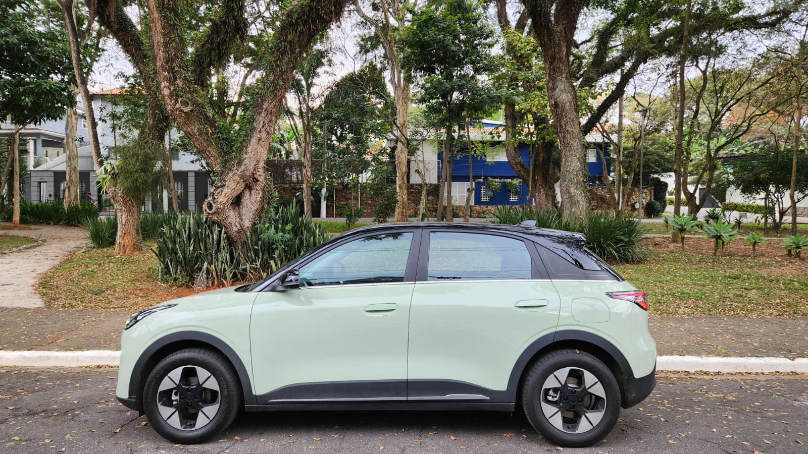 Geely EX2 revela vantagens do veículo elétrico no cotidiano urbano   Sérgio Dias (13)