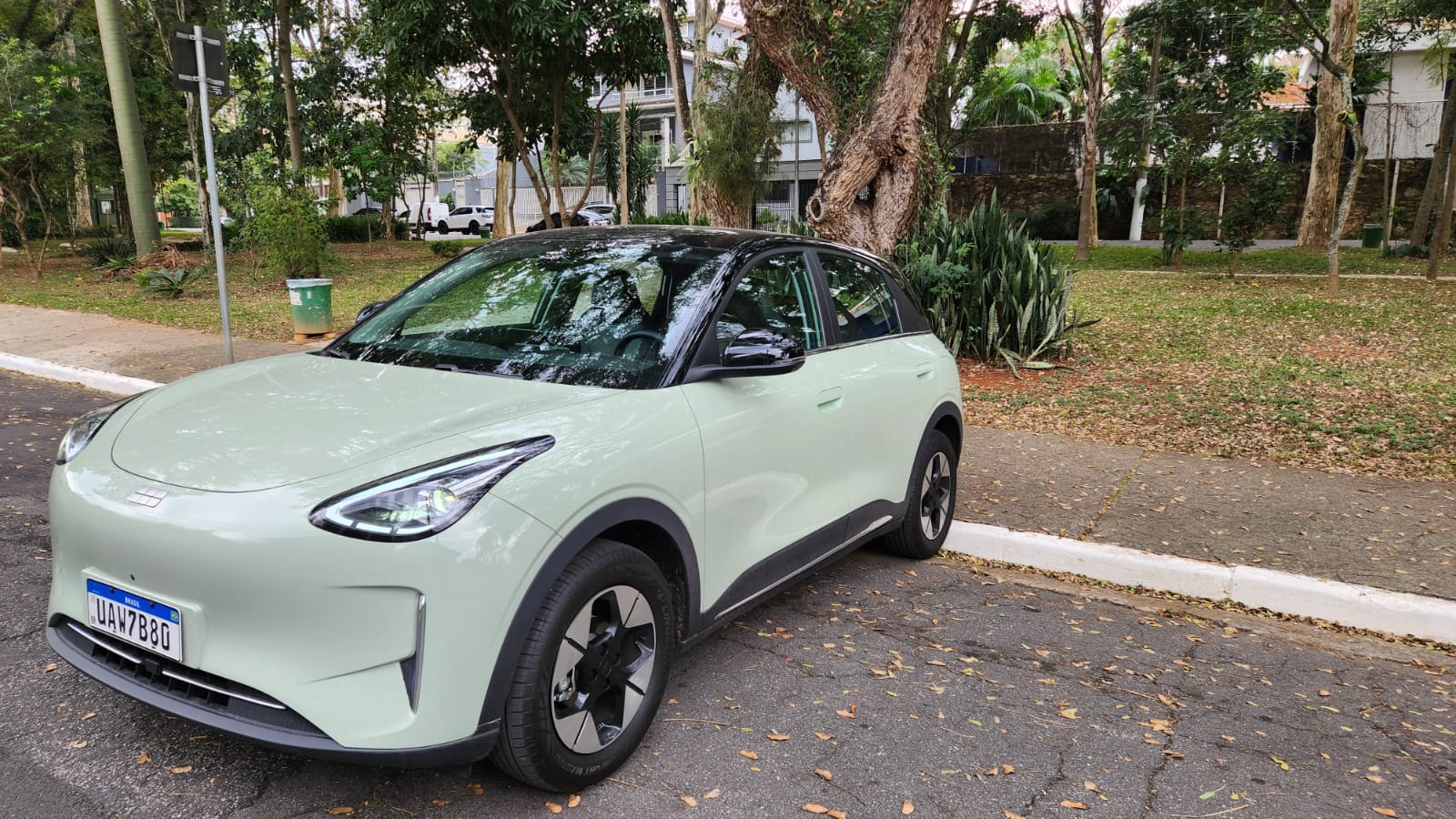 Geely EX2 revela vantagens do veículo elétrico no cotidiano urbano   Sérgio Dias (14)
