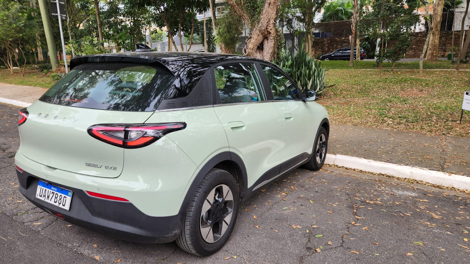 Geely EX2 revela vantagens do veículo elétrico no cotidiano urbano   Sérgio Dias (3)