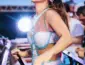 Ivete surpreende fãs ao cantar em restaurante