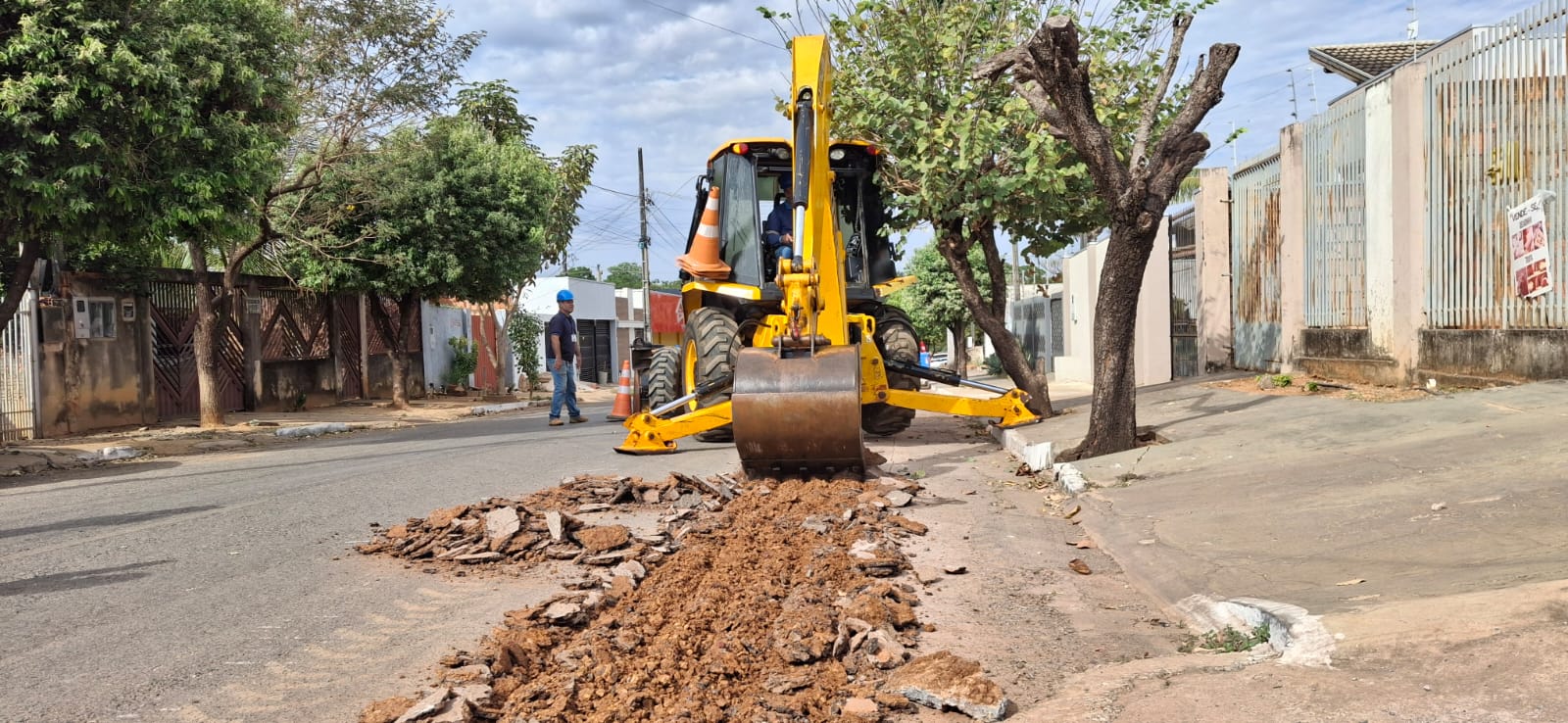 Lucas do Rio Verde inicia obra de esgotamento sanitário que vai beneficiar 1,3 mil famílias